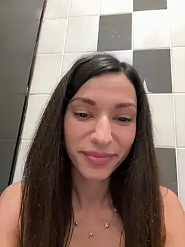  MiaQueen  online show from 05.13.26
