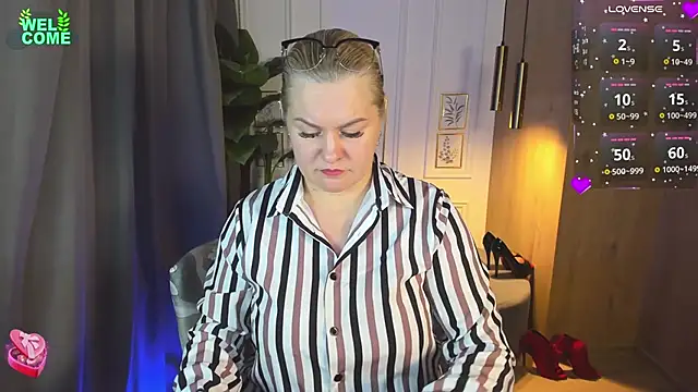 YolandaKiss online show from 03.20.25