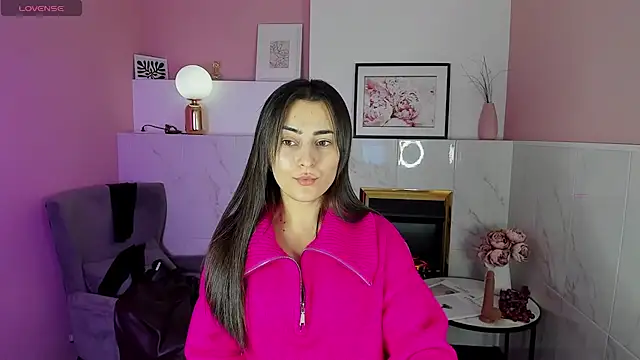 KylieMellow online show from 02.02.25