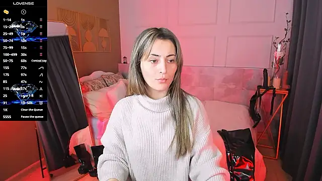 Snapshot of KylieMellow chatting on 02.06.26 KylieMellow online show from 02.06.26