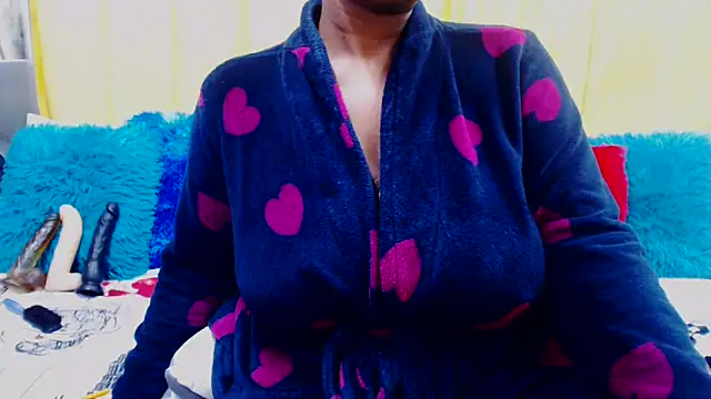 Bustydiva88 online show from 12.20.24