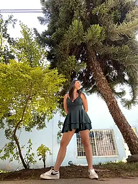 Alyshanon18 online show from 04.01.26