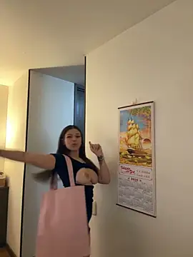 Alyshanon18 online show from 05.27.26