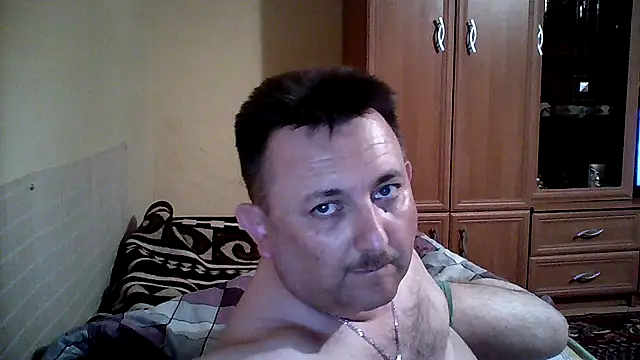Snapshot of Novy73 chatting on 06.09.26 Novy73 online show from 06.09.26