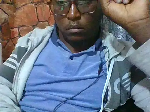 Snapshot of honeyswit chatting on 03.24.26 honeyswit online show from 03.24.26