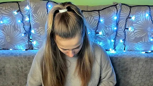 MaggieCake online show from 12.03.24