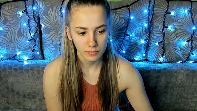 MaggieCake online show from 12.06.24