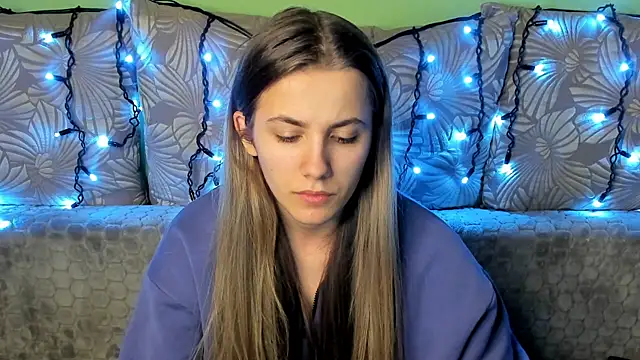 MaggieCake online show from 12.11.24