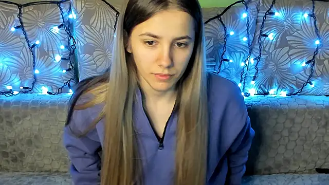 MaggieCake online show from 12.13.24