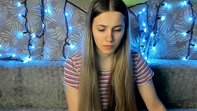 MaggieCake online show from 12.25.24