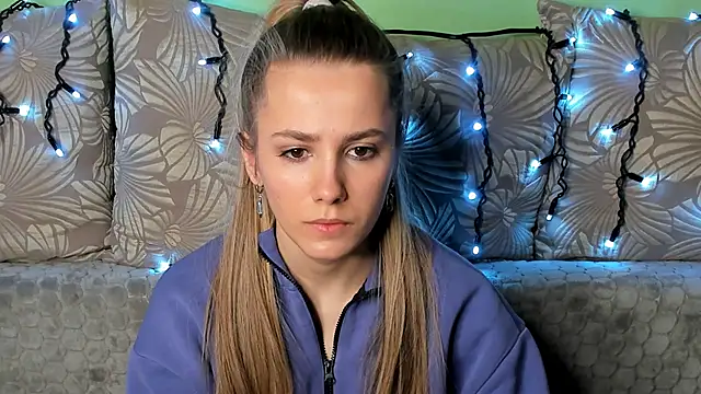 MaggieCake online show from 01.10.25