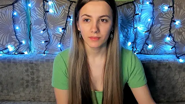 MaggieCake online show from 02.09.25