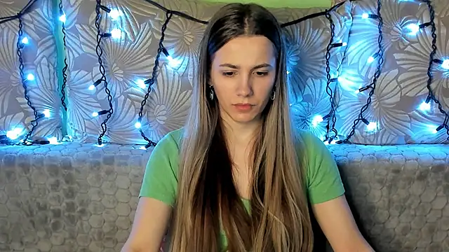 MaggieCake online show from 02.09.25