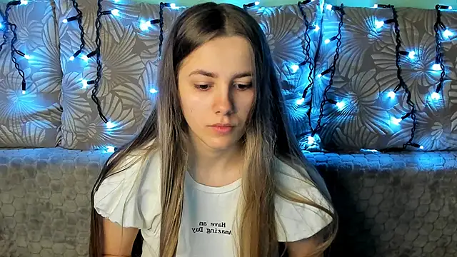 MaggieCake online show from 03.04.25