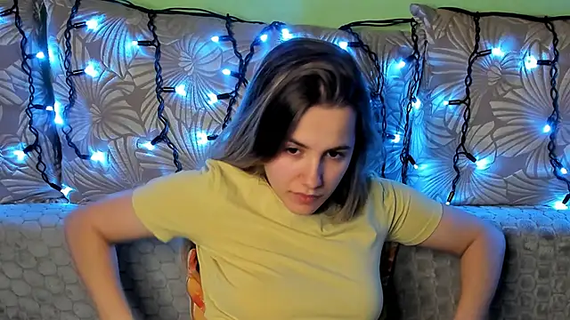 MaggieCake online show from 02.14.26