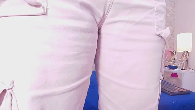 Snapshot of samanta_360 chatting on 01.22.25 samanta 360 online show from 01.22.25