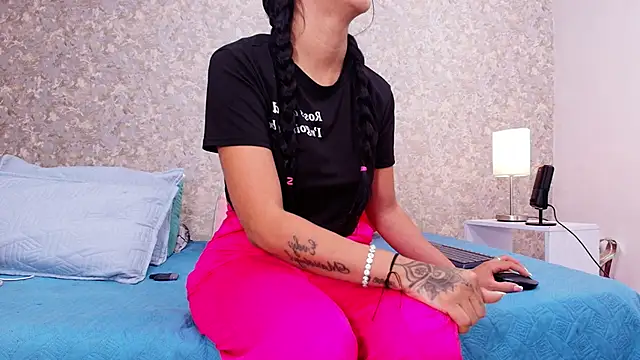 Snapshot of samanta_360 chatting on 02.11.25 samanta 360 online show from 02.11.25