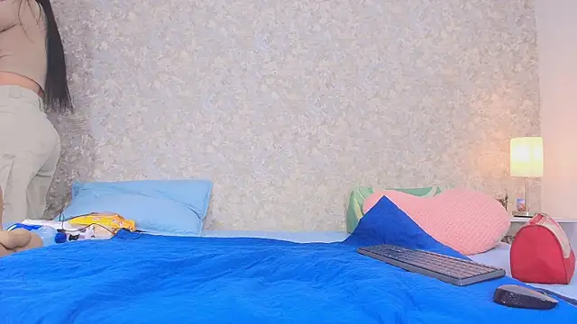 Snapshot of samanta_360 chatting on 11.05.25 samanta 360 online show from 11.05.25