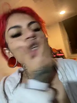 Snapshot of Rainnbow_ chatting on 12.11.24 Rainnbow online show from 12.11.24