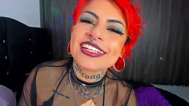 Snapshot of Rainnbow_ chatting on 01.03.25 Rainnbow online show from 01.03.25