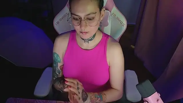 Snapshot of Ginger_Stay chatting on 06.17.26 Ginger Stay online show from 06.17.26