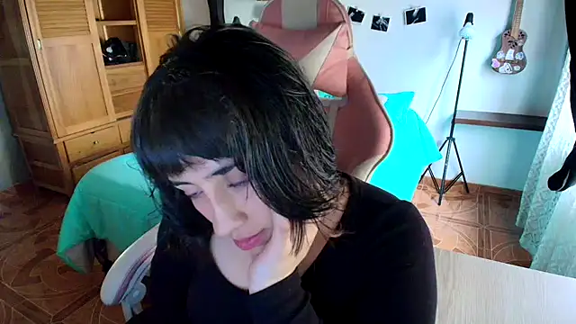 Snapshot of venus_666 chatting on 12.21.25 venus 666 online show from 12.21.25