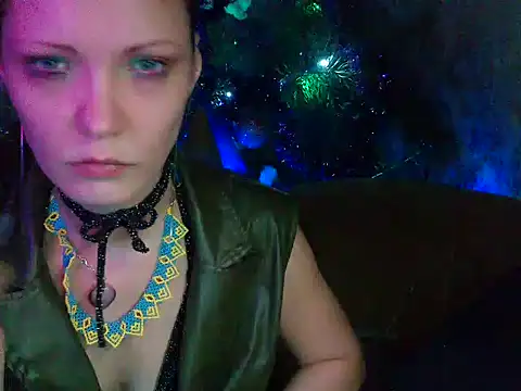 WildMissNiks online show from 12.24.24