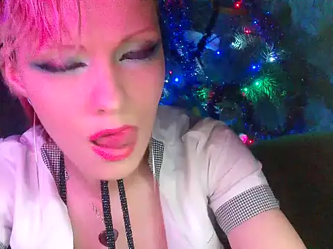 WildMissNiks online show from 12.24.24