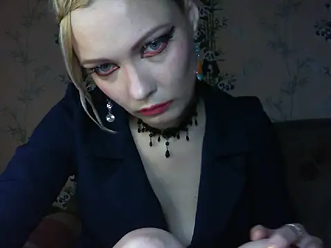 WildMissNiks online show from 05.20.26