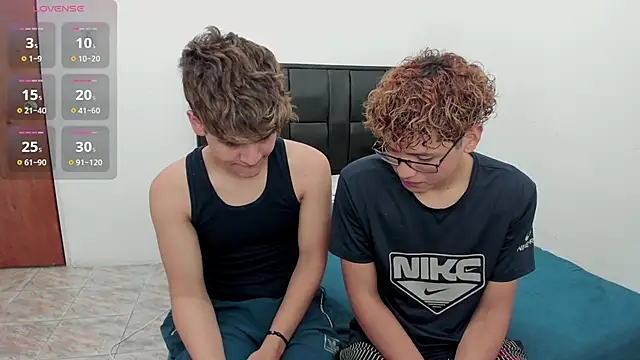 Snapshot of javieryalejandro chatting on 12.04.25 javieryalejandro online show from 12.04.25