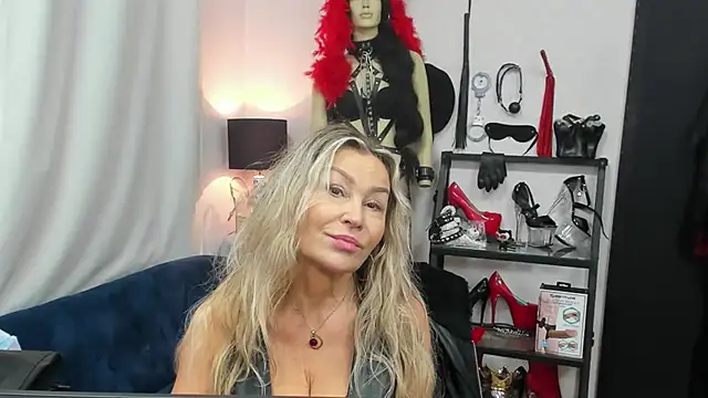 crystaLUX online show from 10.16.25