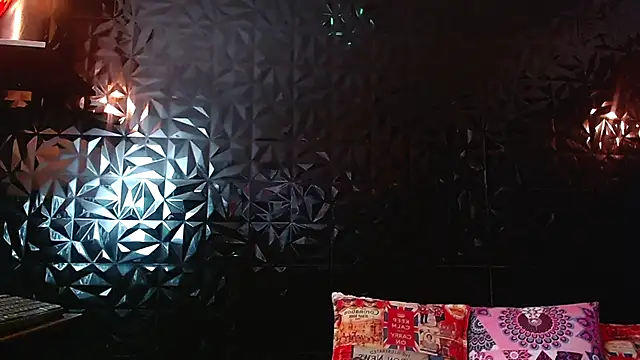 PINK  LOLA1 online show from 09.28.25