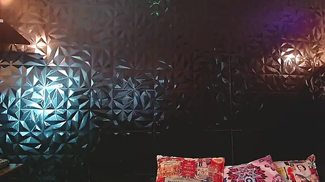 PINK  LOLA1 online show from 04.17.26