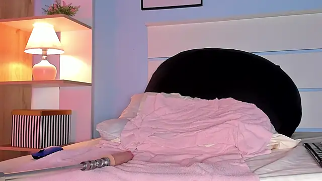 alicialittle online show from 03.04.25