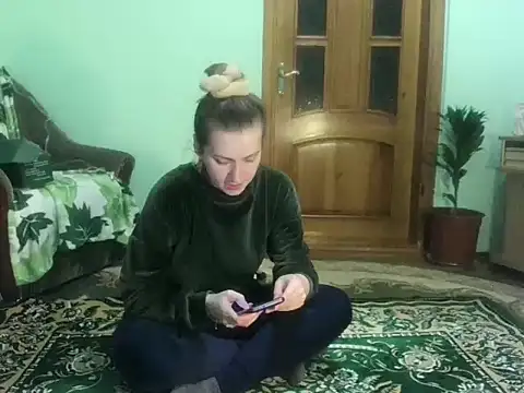 Snapshot of AngelTough20 chatting on 12.04.24 AngelTough20 online show from 12.04.24