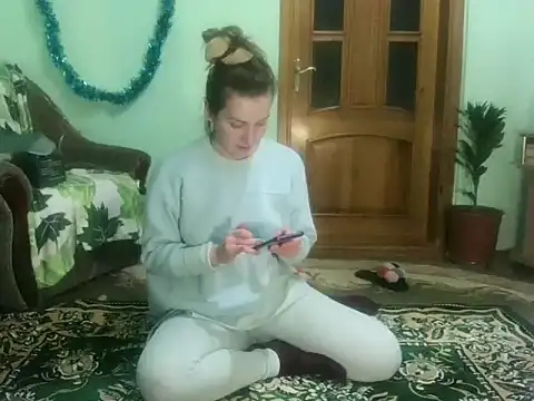 Snapshot of AngelTough20 chatting on 01.01.25 AngelTough20 online show from 01.01.25