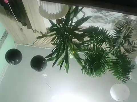 Snapshot of AngelTough20 chatting on 01.21.25 AngelTough20 online show from 01.21.25