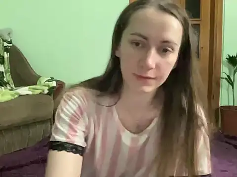 Snapshot of AngelTough20 chatting on 10.01.25 AngelTough20 online show from 10.01.25