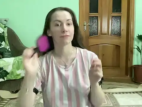 Snapshot of AngelTough20 chatting on 10.12.25 AngelTough20 online show from 10.12.25