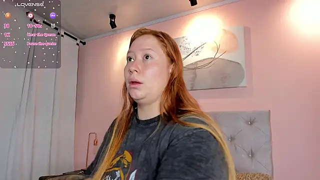 Snapshot of hannamartinn chatting on 05.19.26 hannamartinn online show from 05.19.26