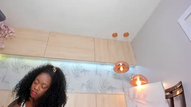 maryevans  online show from 09.23.25