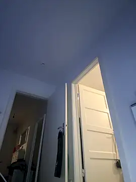 Snapshot of eleonoree chatting on 11.24.25 eleonoree online show from 11.24.25