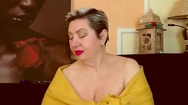 LadyPosh online show from 04.09.26