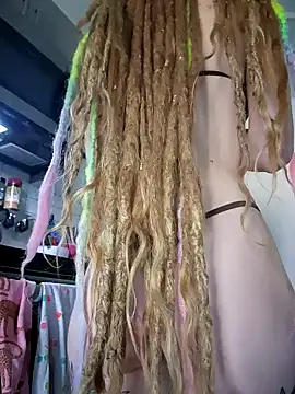 LucidLucy online show from 09.18.25