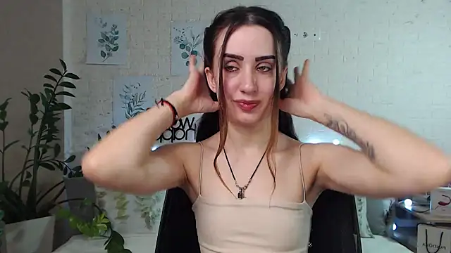 Snapshot of FranceskoJones chatting on 01.27.25 FranceskoJones online show from 01.27.25