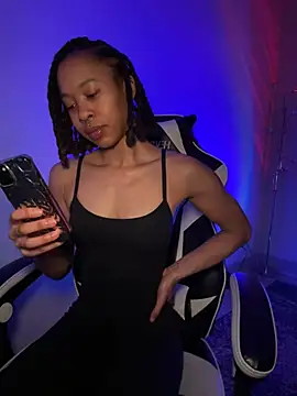 thebrattygoddess online show from 02.23.25