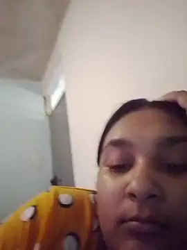 Snapshot of Indianbloom- chatting on 02.08.26 Indianbloom- online show from 02.08.26