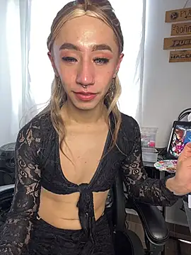 Littlebunny21 online show from 12.15.24