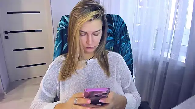 AlexiaDarren online show from 12.04.25