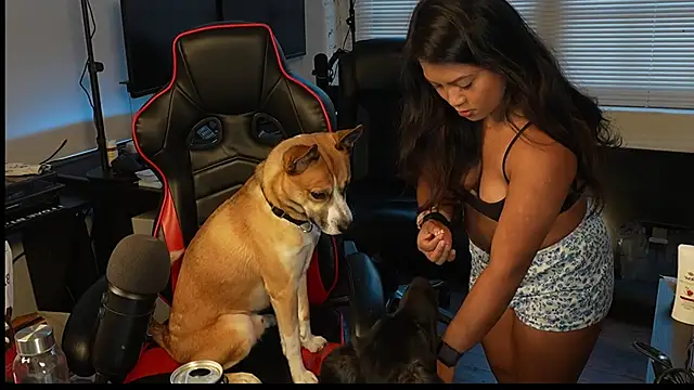 Snapshot of Bubbleliyah chatting on 02.26.25 Bubbleliyah online show from 02.26.25